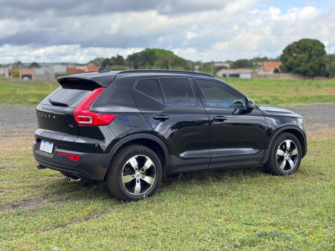 Volvo Volvo XC 40 T-4 2.0 190cv FWD 2018/2019 — foto 3 de 15
