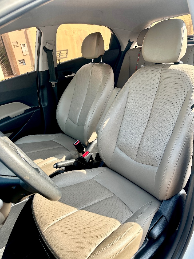 Hyundai HB20 Hatch 1 Million 1.6 Automático Flex 2018/2019 — foto 10 de 15