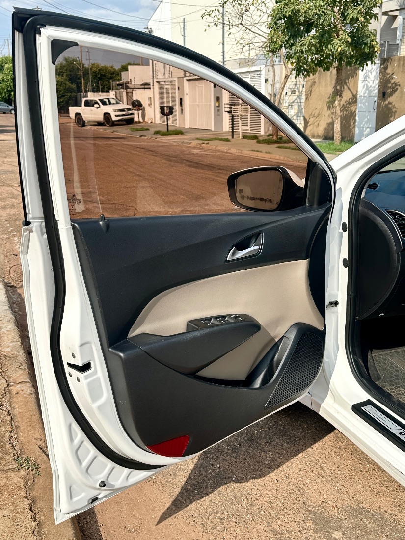 Hyundai HB20 Hatch 1 Million 1.6 Automático Flex 2018/2019 — foto 9 de 15