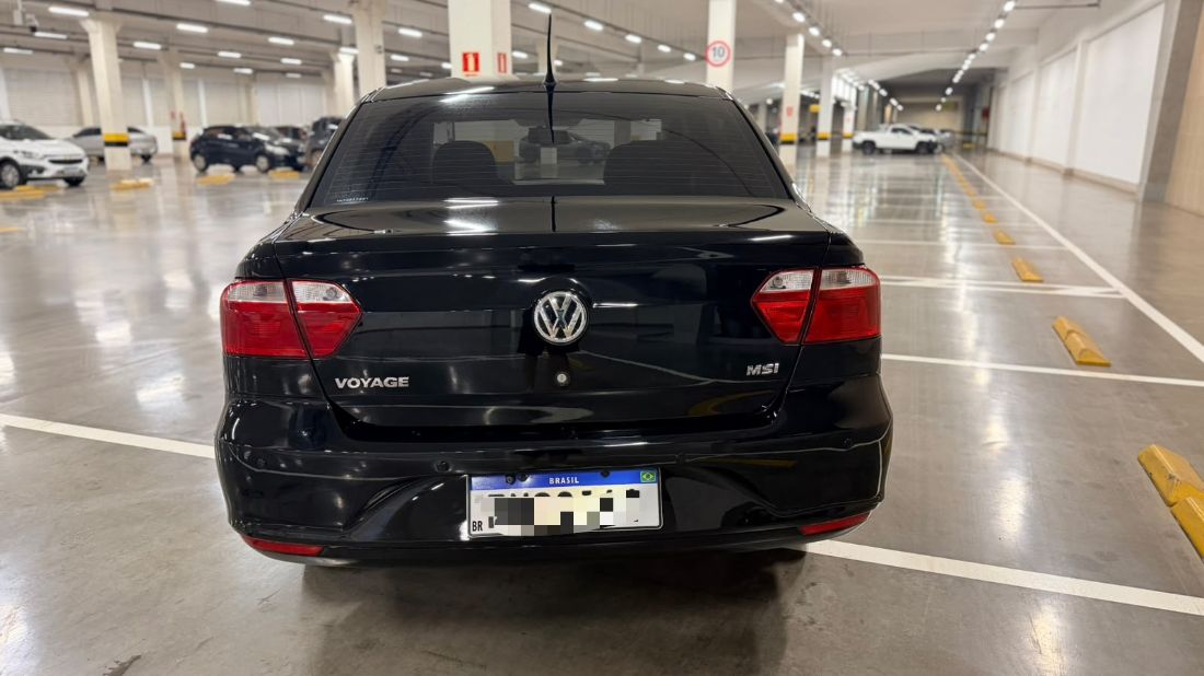 Volkswagen Voyage 1.6 MSi Automático Flex 2021/2022 — foto 3 de 15