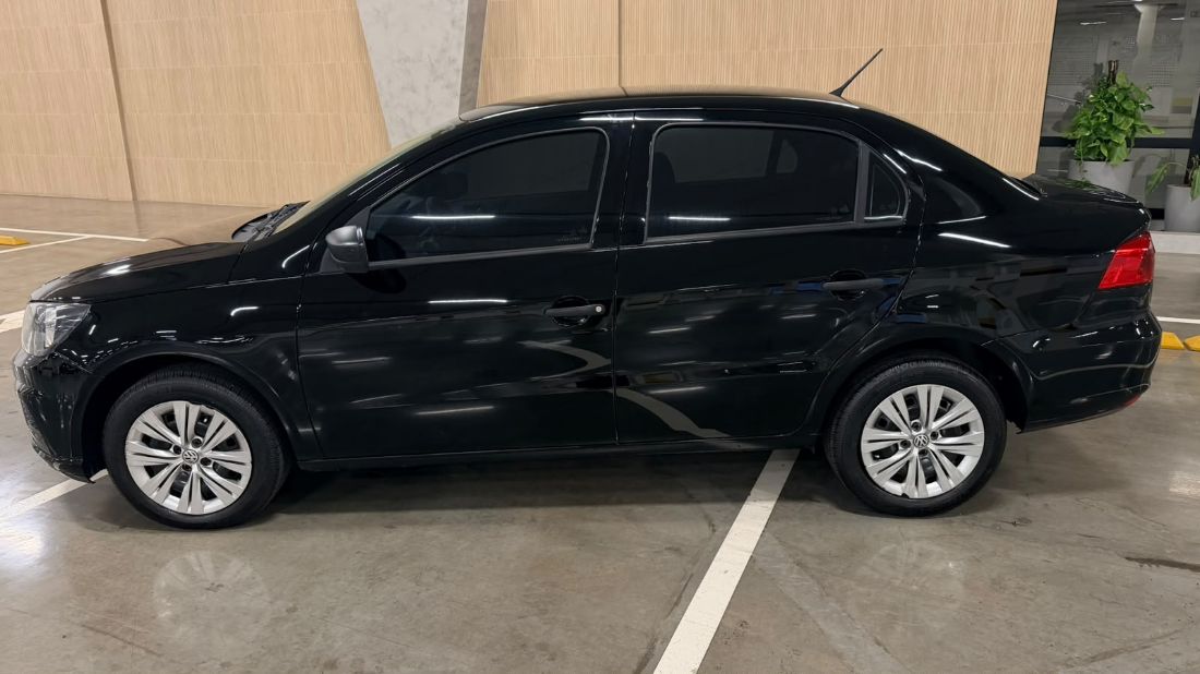Volkswagen Voyage 1.6 MSi Automático Flex 2021/2022 — foto 4 de 15