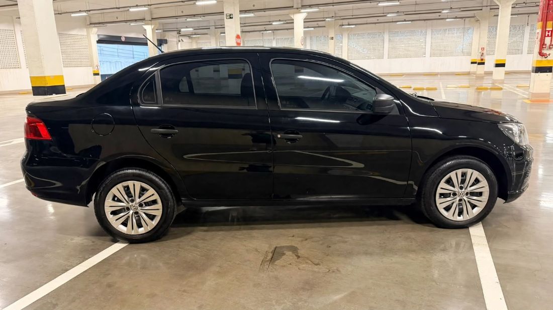 Volkswagen Voyage 1.6 MSi Automático Flex 2021/2022 — foto 5 de 15