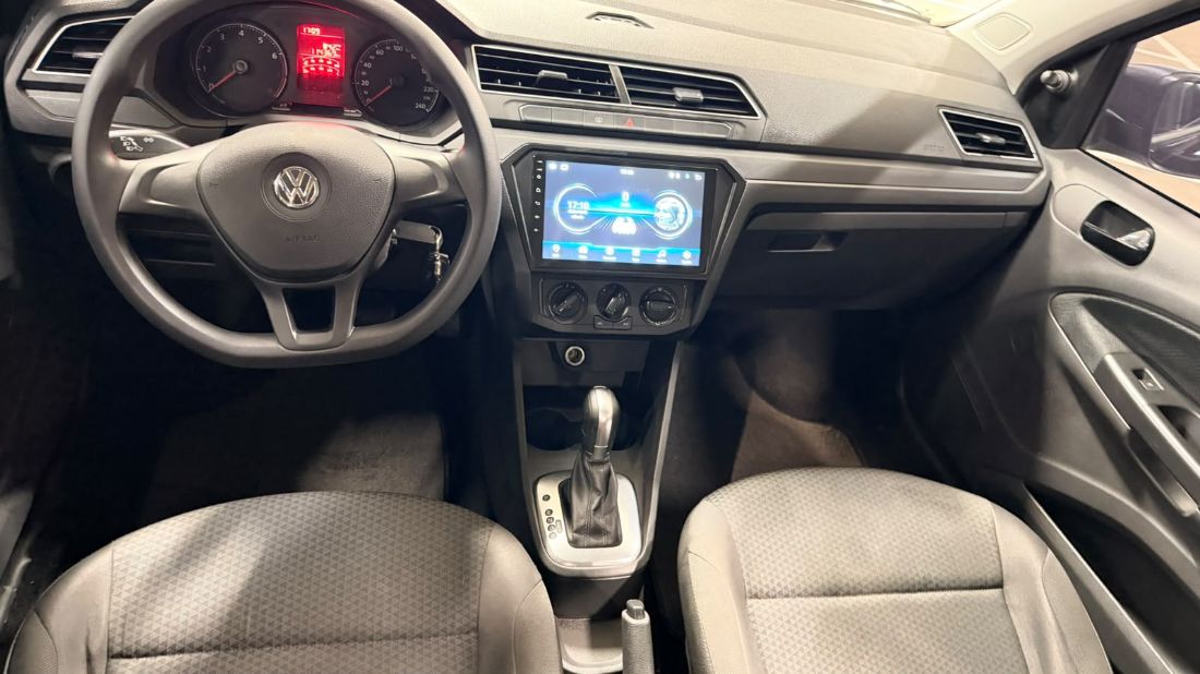 Volkswagen Voyage 1.6 MSi Automático Flex 2021/2022 — foto 6 de 15
