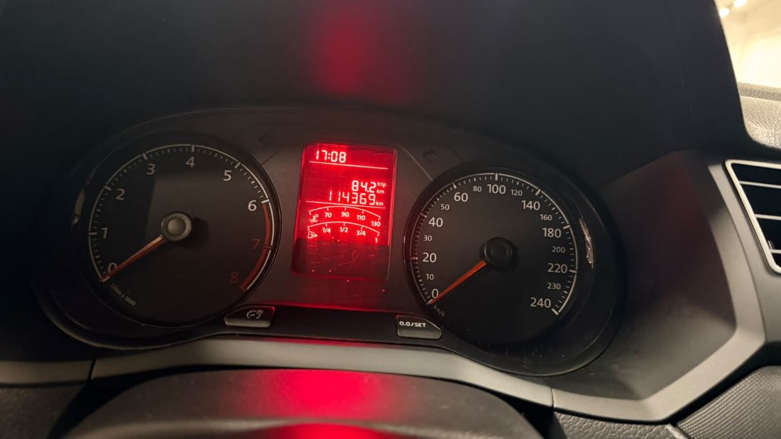 Volkswagen Voyage 1.6 MSi Automático Flex 2021/2022 — foto 8 de 15