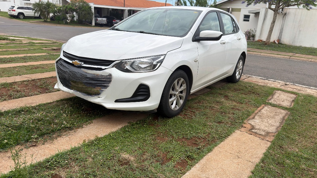 CHEVROLET/GM Onix Hatch LT 1.0 Mecânico Flex 2022/2023 — foto 10 de 11