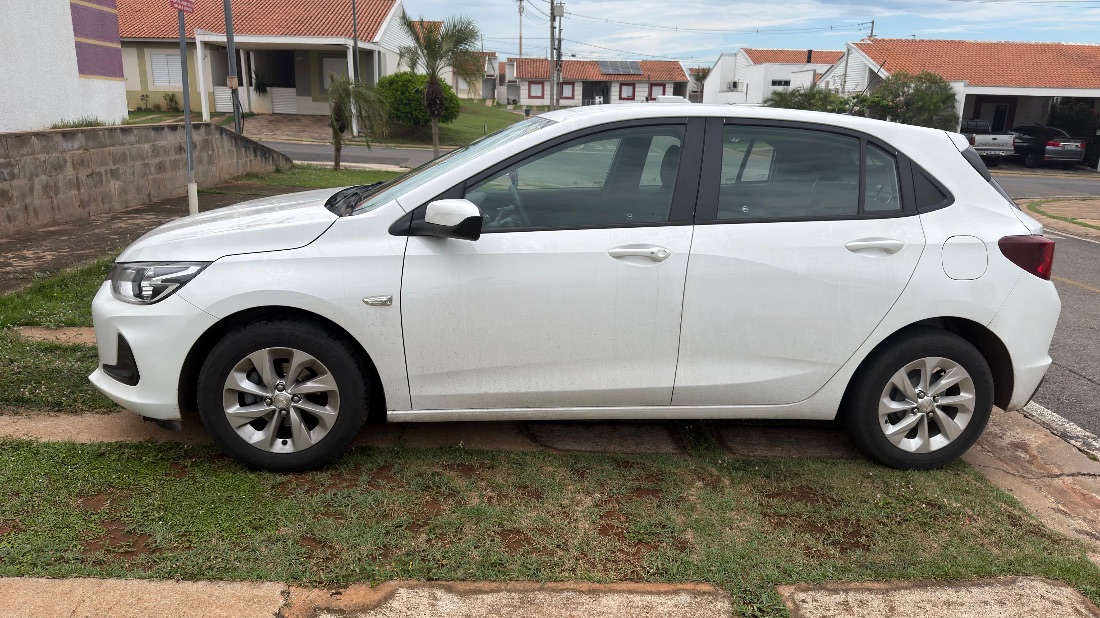 CHEVROLET/GM Onix Hatch LT 1.0 Mecânico Flex 2022/2023 — foto 11 de 11