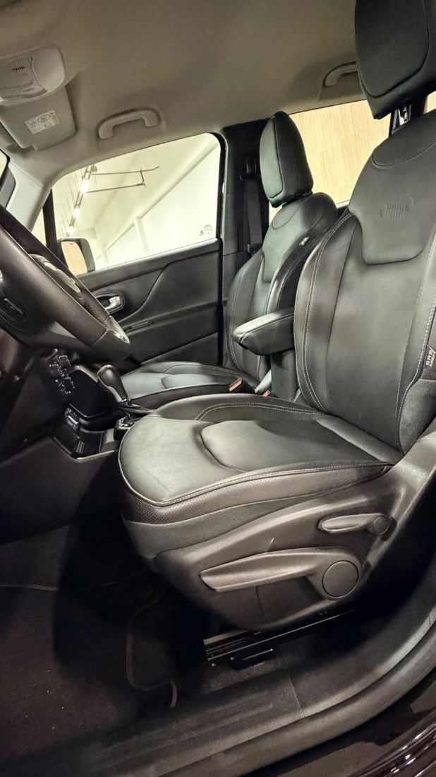 Jeep Renegade Longitude T270 1.3 Turbo 4x2 Automático Flex 2024/2025 — foto 7 de 10