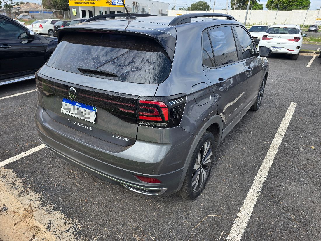 Volkswagen T-Cross Comfortline 200 TSI 1.0 Automático Flex 2021/2022 — foto 2 de 7