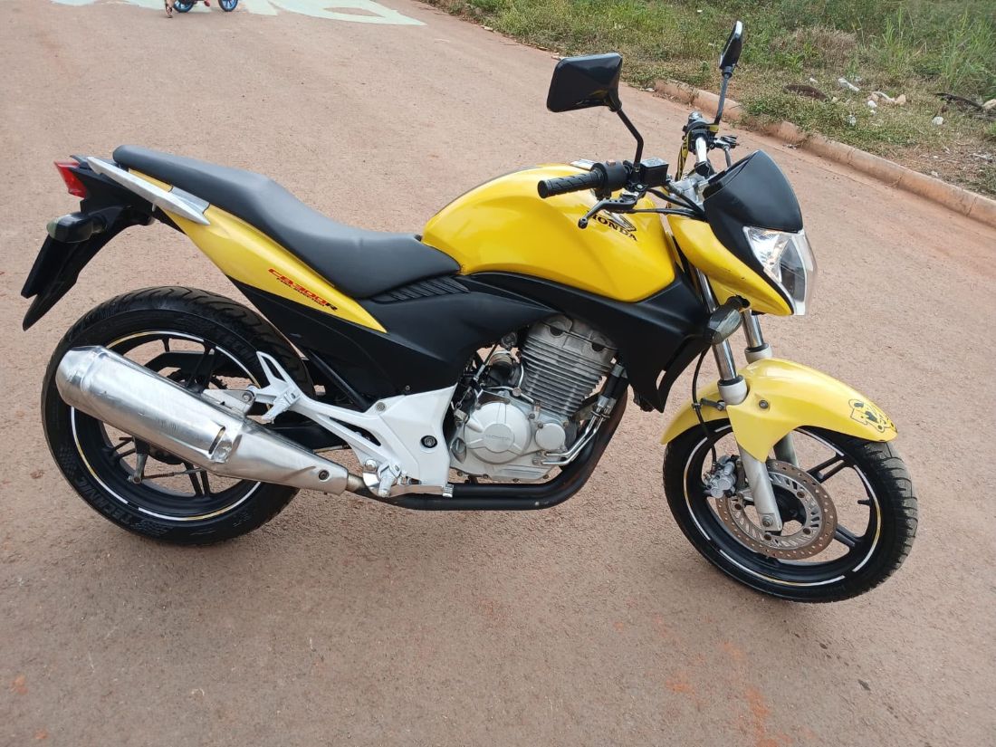 Honda CB 300R 2012/2012 — foto 2 de 4