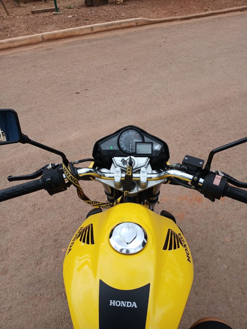 Honda CB 300R 2012/2012 — foto 4 de 4