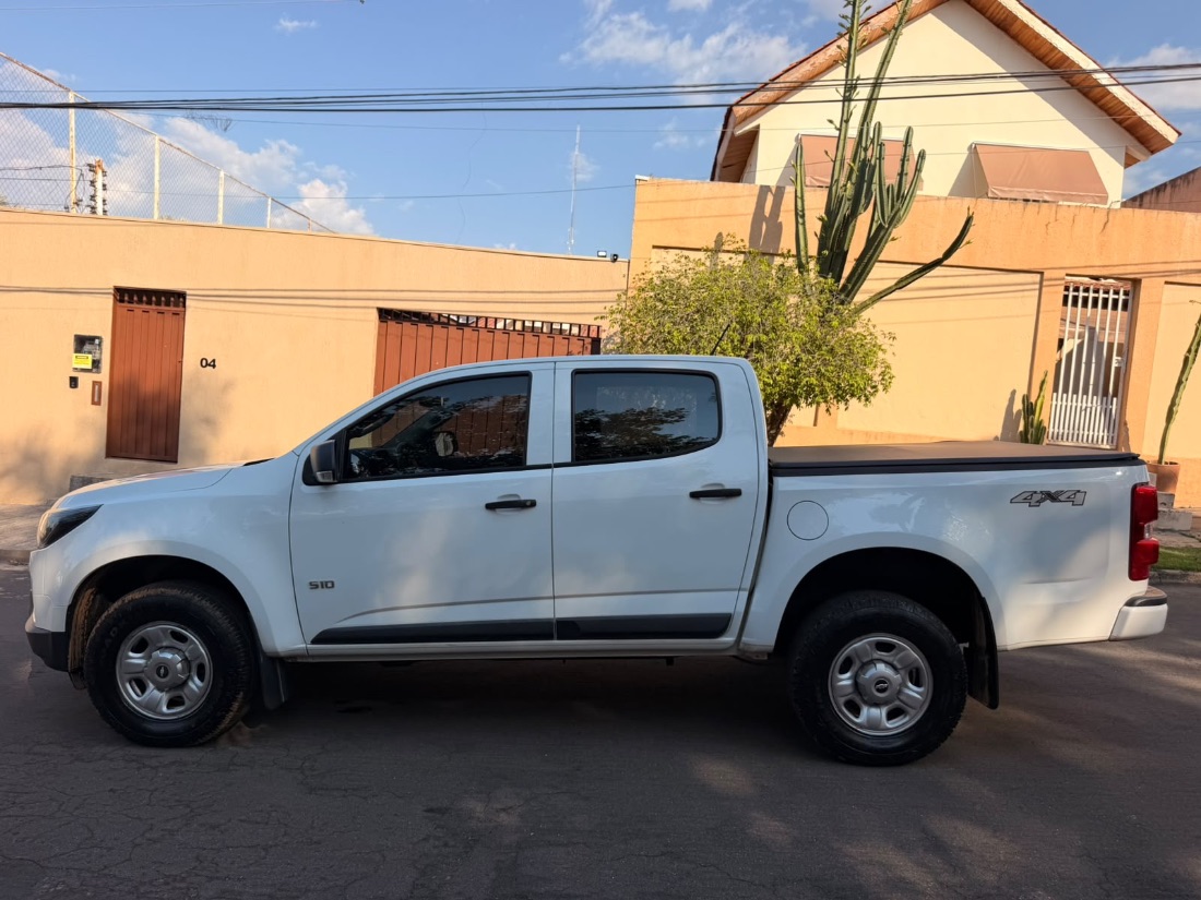 CHEVROLET/GM S10 LS CD 2.8 4x4 TDI Mecânico Diesel 2024/2024 — foto 6 de 13