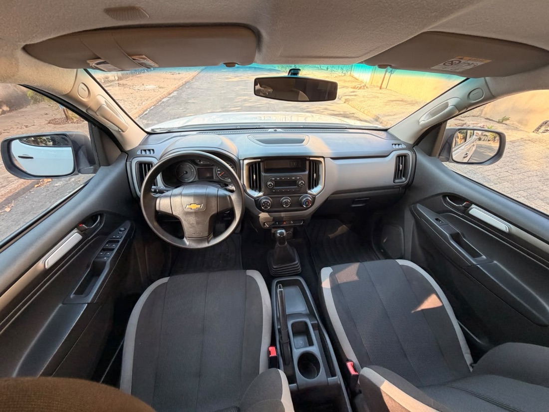 CHEVROLET/GM S10 LS CD 2.8 4x4 TDI Mecânico Diesel 2024/2024 — foto 9 de 13