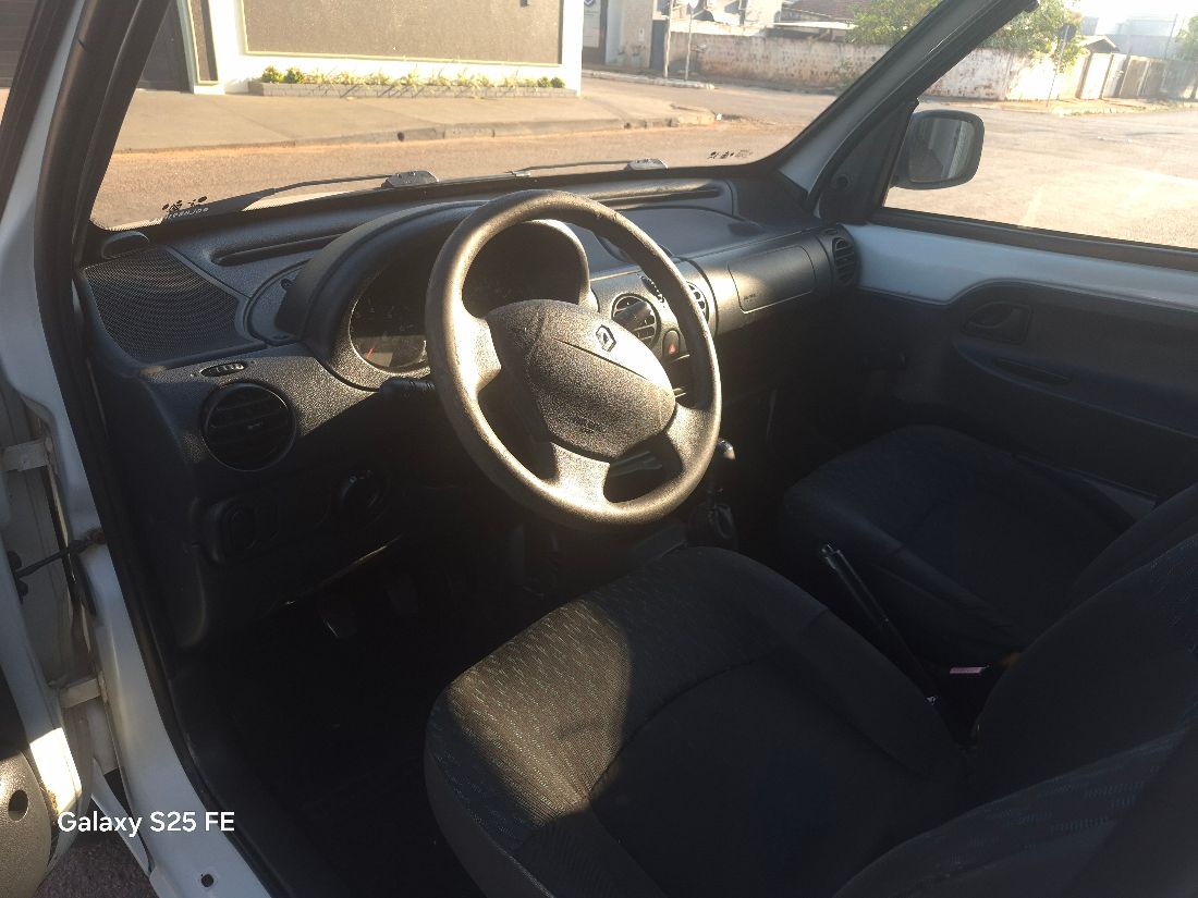 Renault Kangoo Express Hi-Flex 2015/2016 — foto 12 de 12