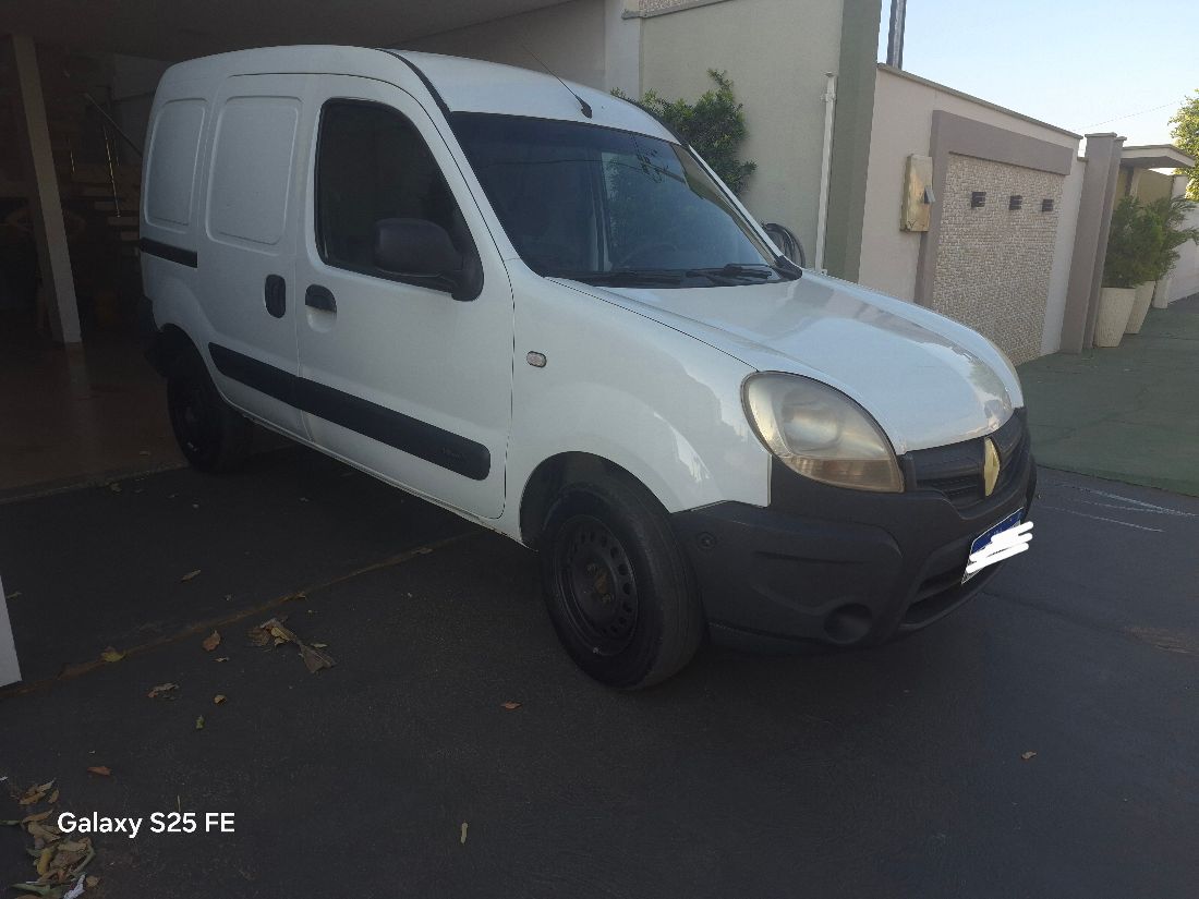 Renault Kangoo Express Hi-Flex 2015/2016 — foto 2 de 12