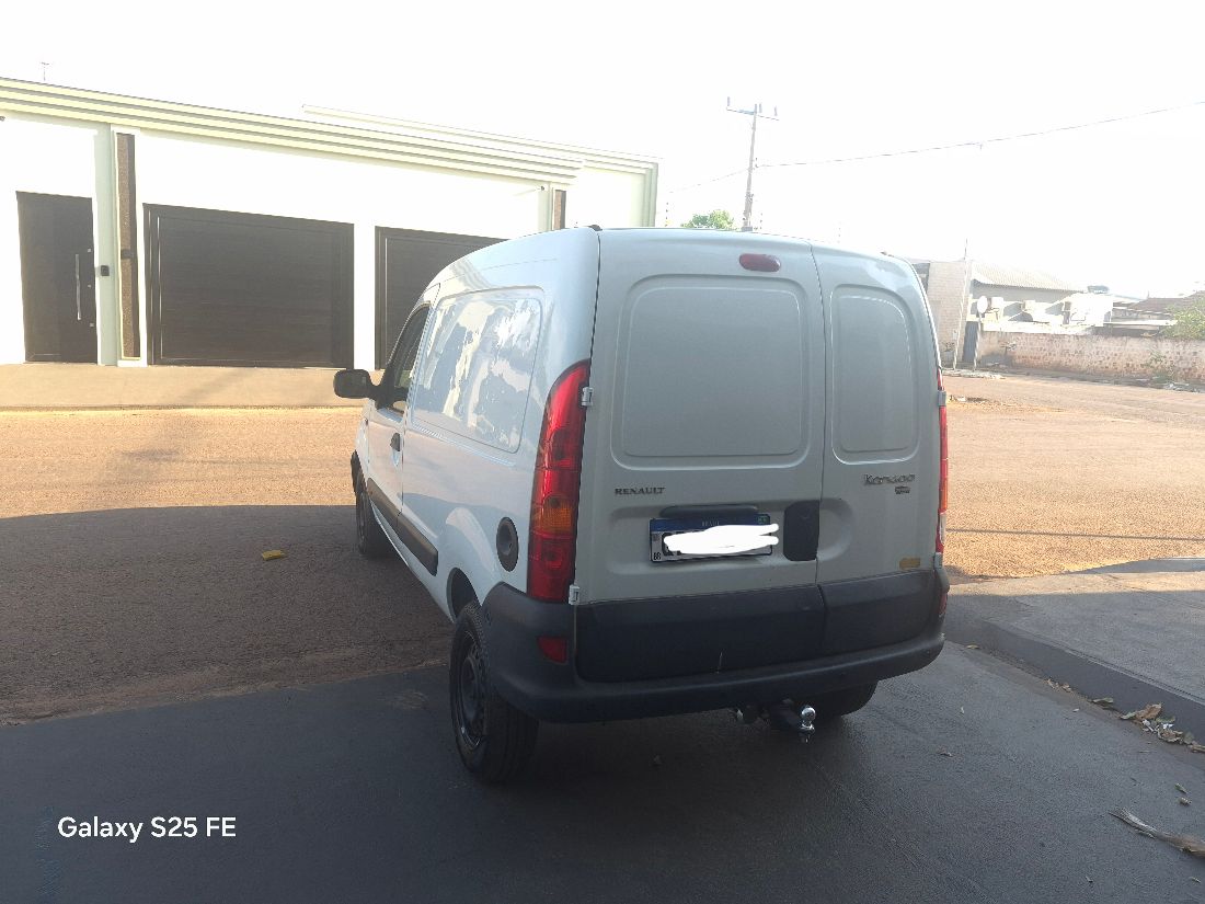 Renault Kangoo Express Hi-Flex 2015/2016 — foto 3 de 12