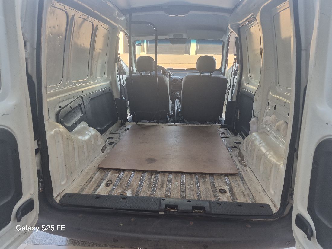 Renault Kangoo Express Hi-Flex 2015/2016 — foto 4 de 12