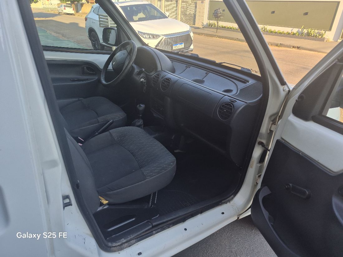 Renault Kangoo Express Hi-Flex 2015/2016 — foto 6 de 12