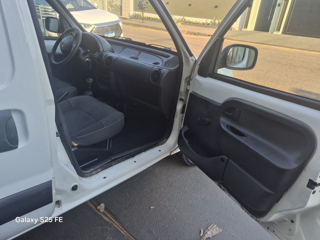 Renault Kangoo Express Hi-Flex 2015/2016 — foto 8 de 12