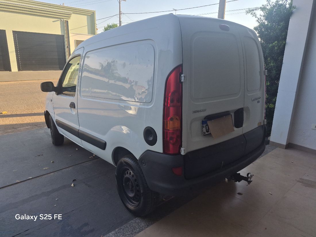 Renault Kangoo Express Hi-Flex 2015/2016 — foto 9 de 12
