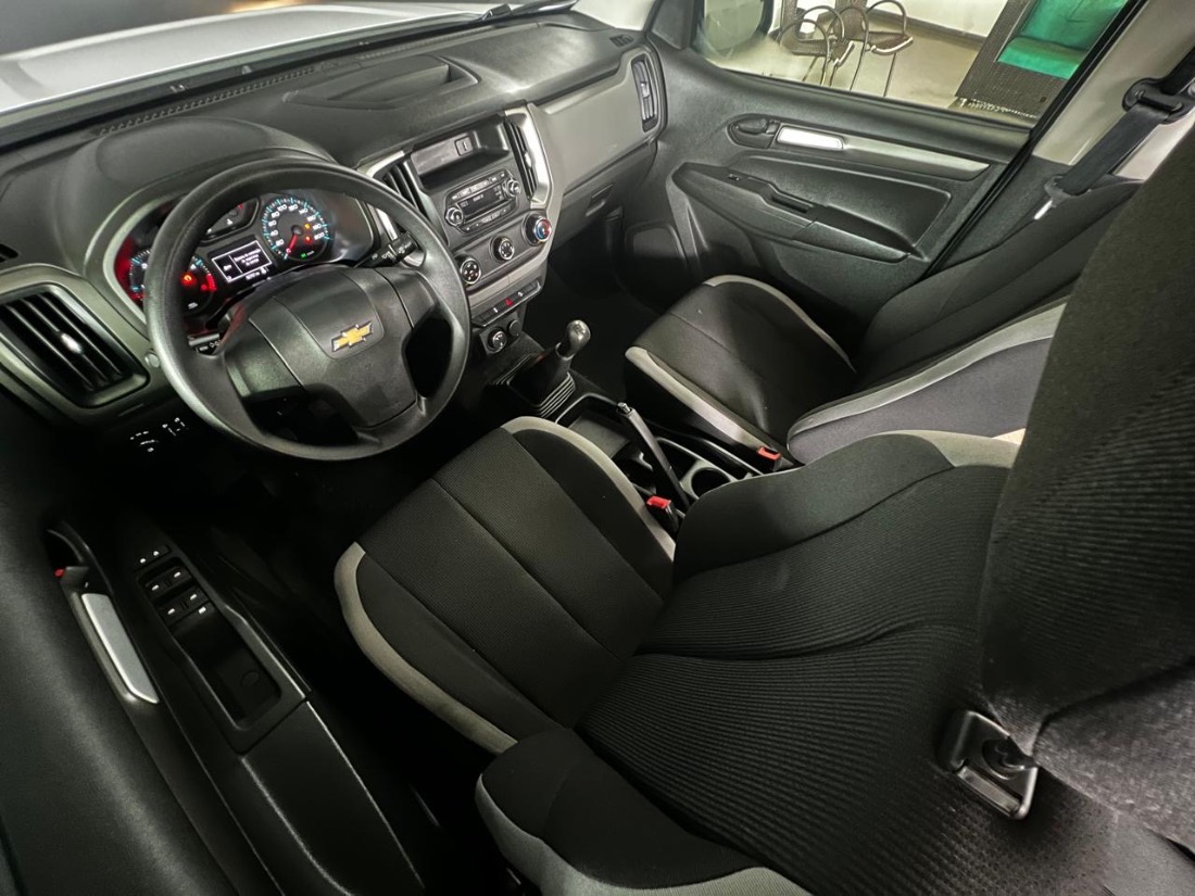 CHEVROLET/GM S10 LS CD 2.8 4x4 TDI Mecânico Diesel 2023/2024 — foto 11 de 15