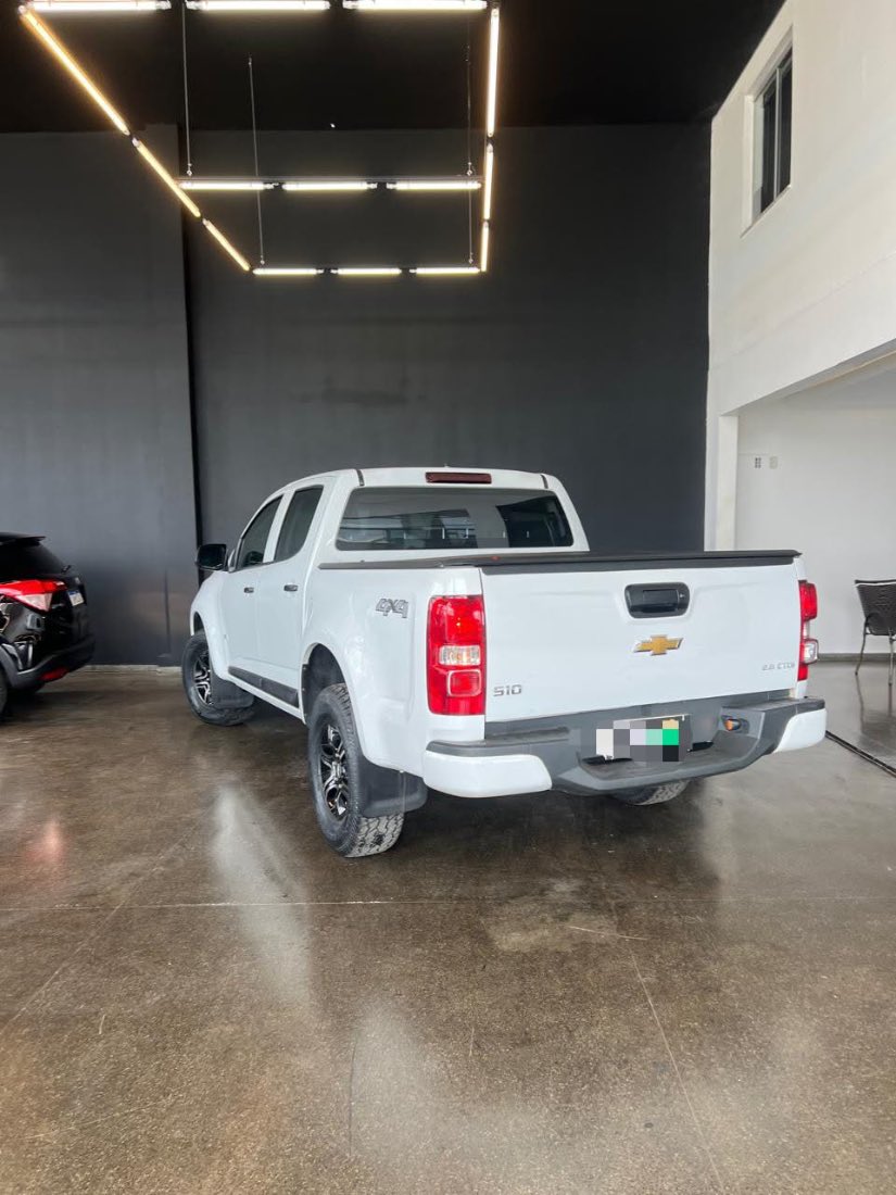 CHEVROLET/GM S10 LS CD 2.8 4x4 TDI Mecânico Diesel 2023/2024 — foto 3 de 15