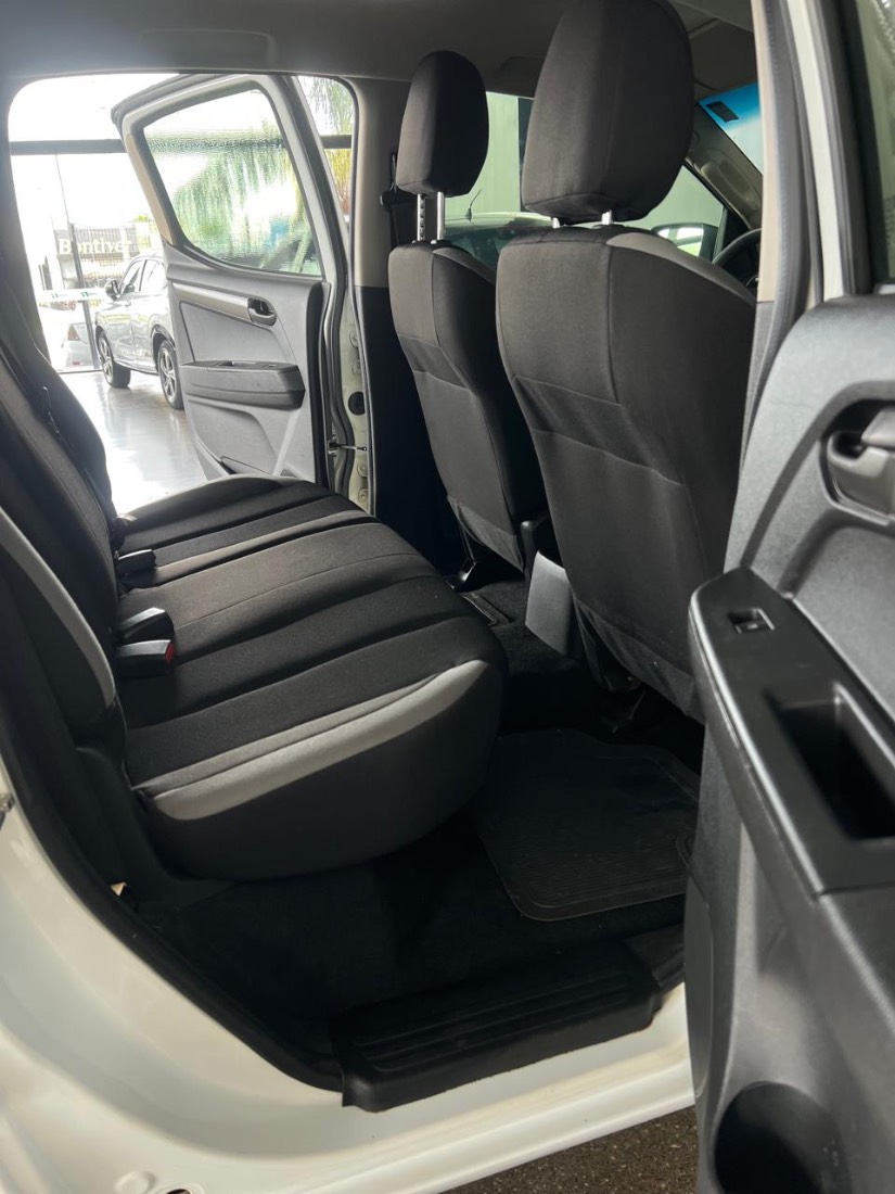 CHEVROLET/GM S10 LS CD 2.8 4x4 TDI Mecânico Diesel 2023/2024 — foto 9 de 15