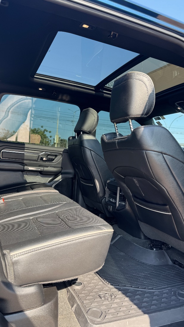 RAM Ram 1500 Limited Night Edition 5.7 4x4 Automático 2023/2024 — foto 11 de 15