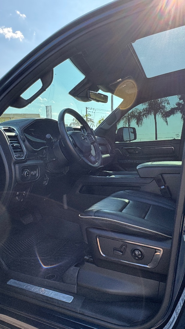 RAM Ram 1500 Limited Night Edition 5.7 4x4 Automático 2023/2024 — foto 15 de 15