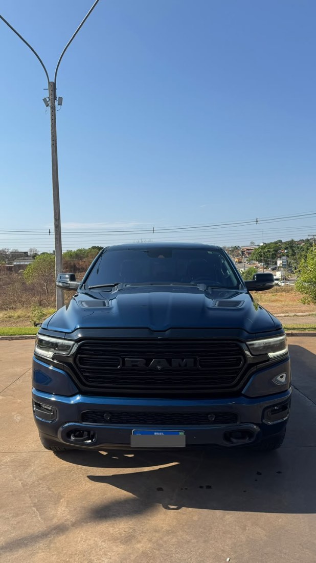 RAM Ram 1500 Limited Night Edition 5.7 4x4 Automático 2023/2024 — foto 2 de 15
