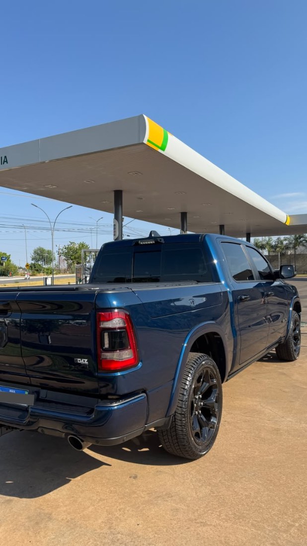 RAM Ram 1500 Limited Night Edition 5.7 4x4 Automático 2023/2024 — foto 5 de 15
