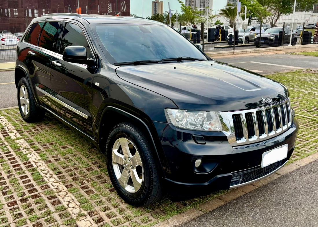 Jeep Grand Cherokee Limited 3.6 4x4 V6 Automático 2012/2012 — foto 3 de 15