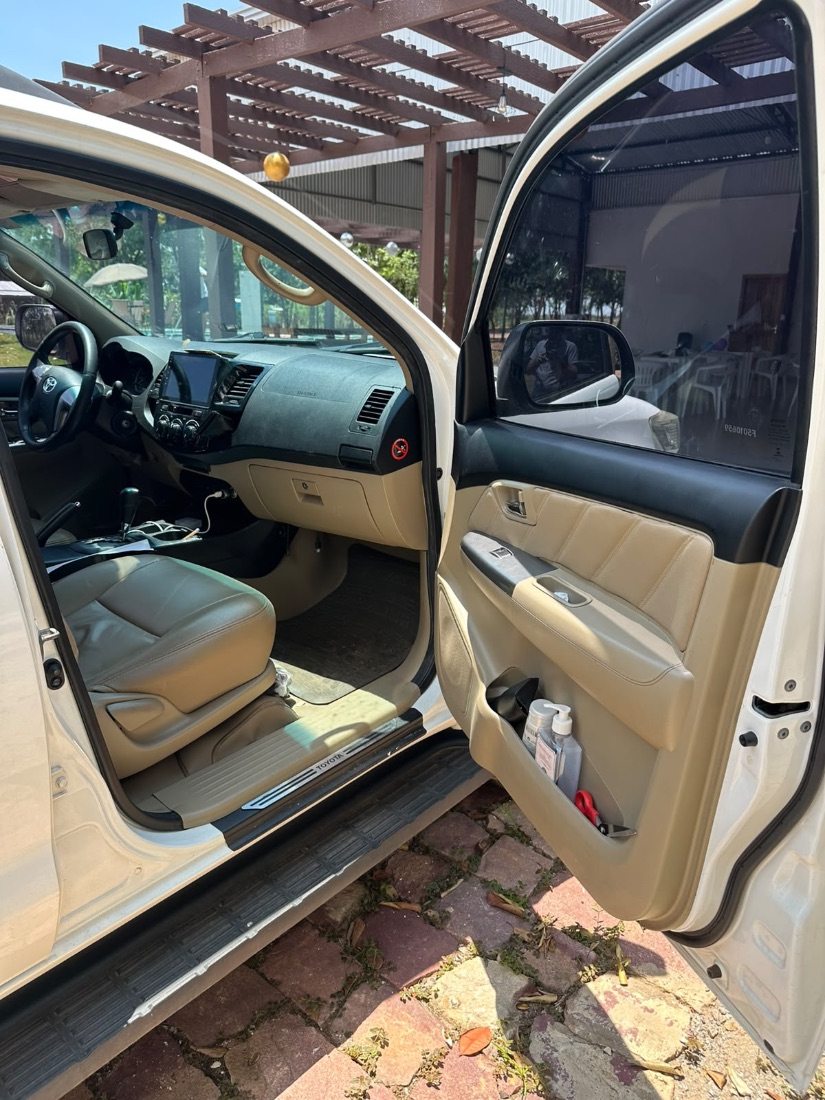 Toyota SW4 FLEX 2.7 7 LUGARES 2015/2015 — foto 10 de 13