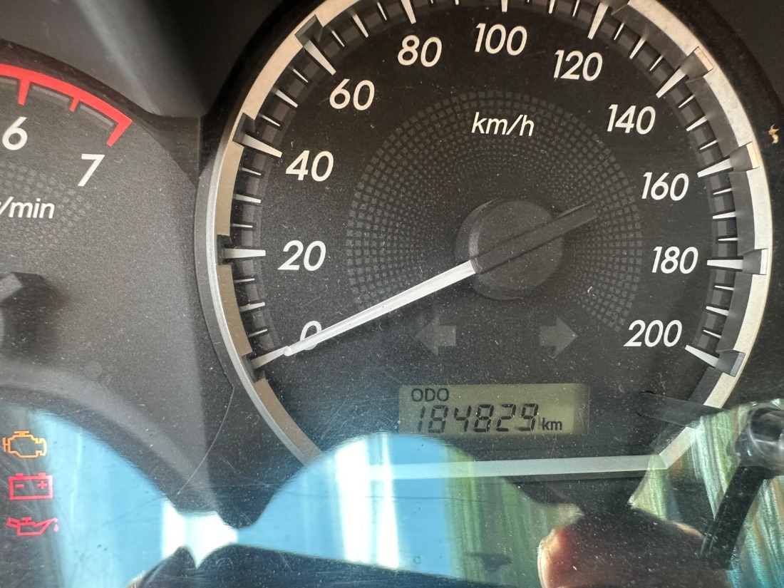Toyota SW4 FLEX 2.7 7 LUGARES 2015/2015 — foto 8 de 13