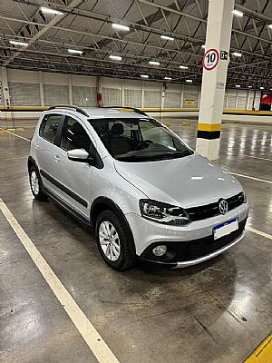 Crossfox 1.6 Mi Total Flex 2013/2014 em Cuiabá - MT