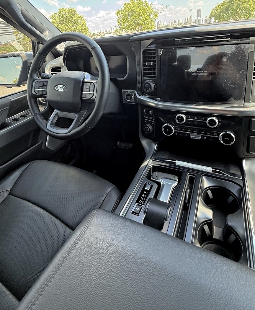 Ford F-150 Lariat 4x4 5.0 V8 2024/2024 — foto 11 de 15