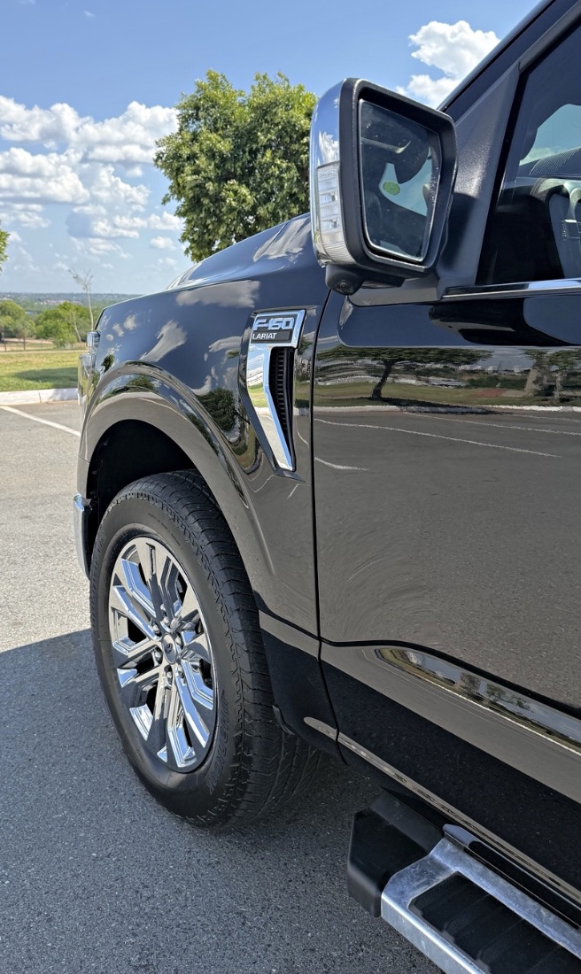 Ford F-150 Lariat 4x4 5.0 V8 2024/2024 — foto 12 de 15