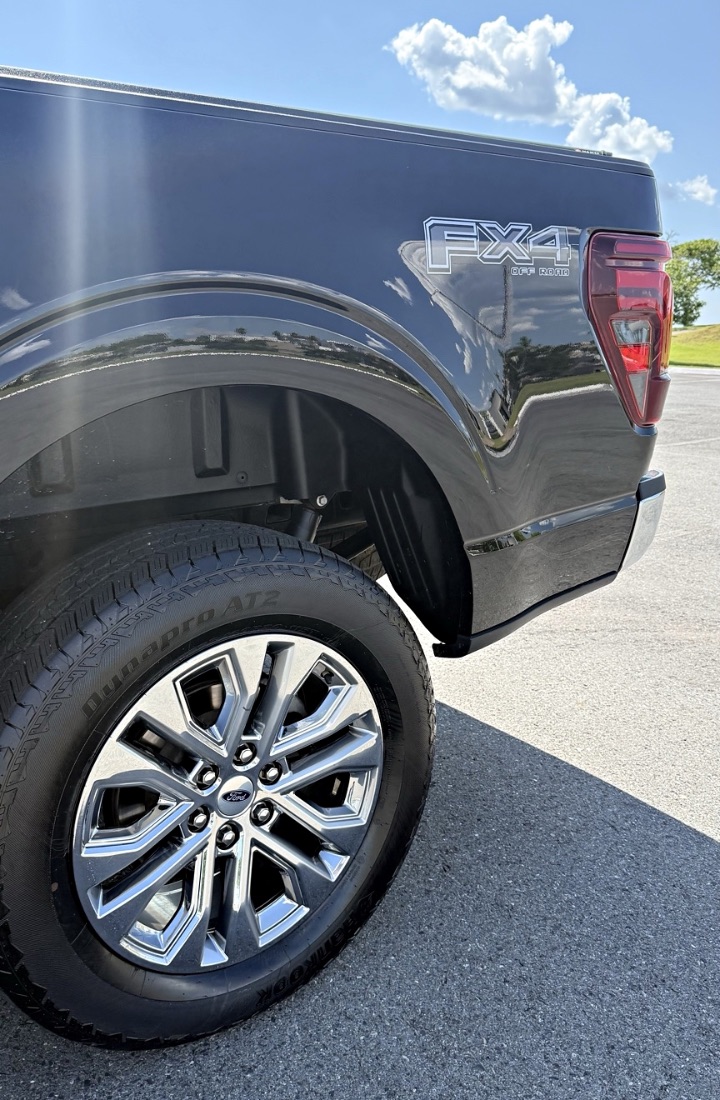 Ford F-150 Lariat 4x4 5.0 V8 2024/2024 — foto 9 de 15