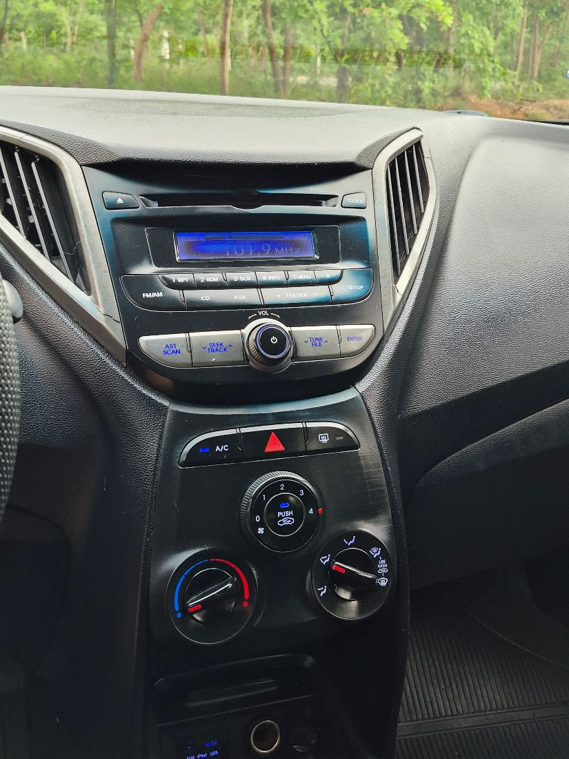 Hyundai HB20 Hatch Comfort Plus 1.0 Flex 2014/2014 — foto 10 de 15