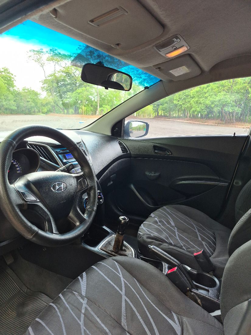 Hyundai HB20 Hatch Comfort Plus 1.0 Flex 2014/2014 — foto 11 de 15