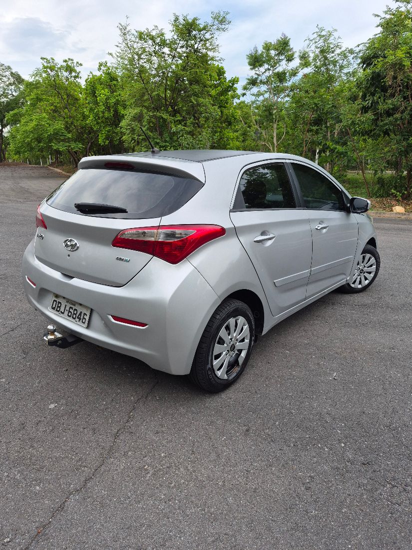 Hyundai HB20 Hatch Comfort Plus 1.0 Flex 2014/2014 — foto 3 de 15