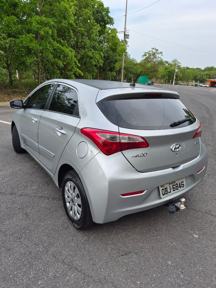 Hyundai HB20 Hatch Comfort Plus 1.0 Flex 2014/2014 — foto 4 de 15