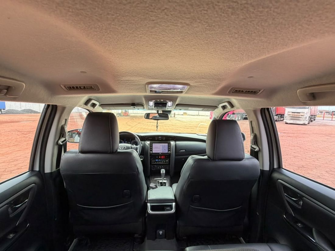 Toyota Hilux SW4 SRX 2.8 4x4 TDI Automático Diesel 2021/2021 — foto 9 de 9