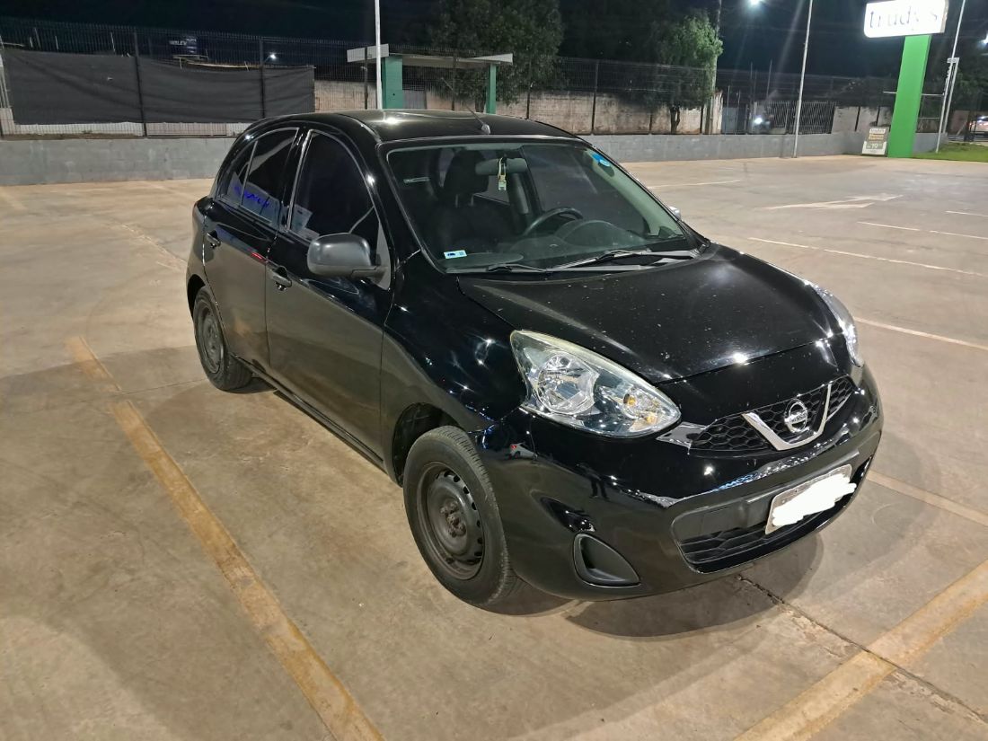 Nissan March S 1.0 5P Flex 2015/2016 — foto 4 de 14