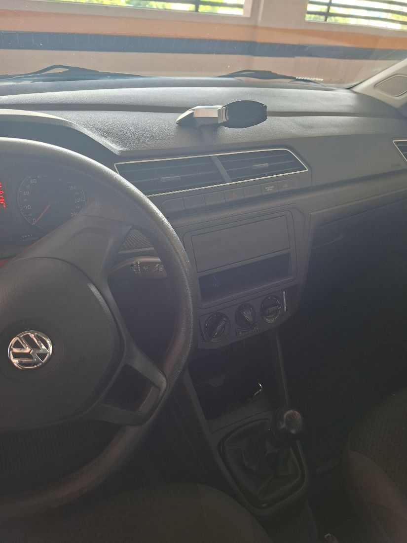 Volkswagen Saveiro Robust CD 1.6 Total Flex 2020/2021 — foto 11 de 12