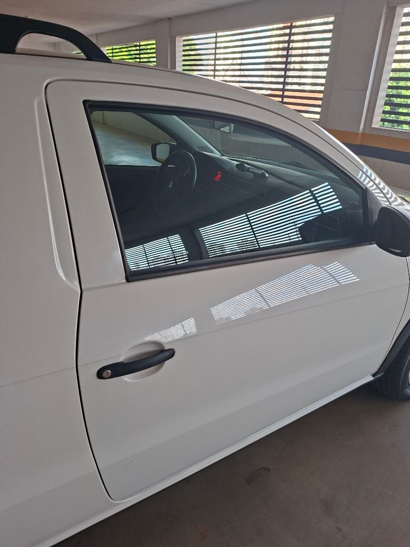 Volkswagen Saveiro Robust CD 1.6 Total Flex 2020/2021 — foto 4 de 12