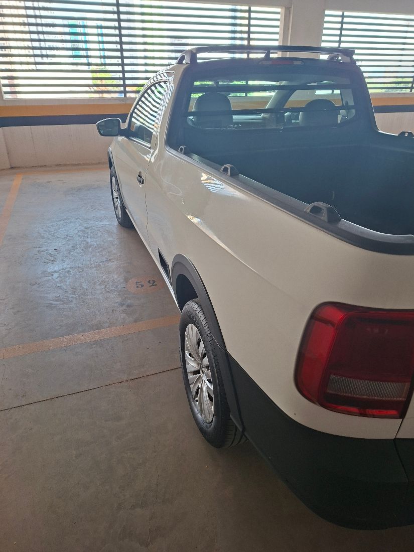 Volkswagen Saveiro Robust CD 1.6 Total Flex 2020/2021 — foto 7 de 12