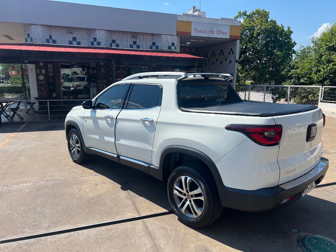 Fiat Toro Volcano 2.4 Automático Flex 2019/2019 — foto 5 de 13