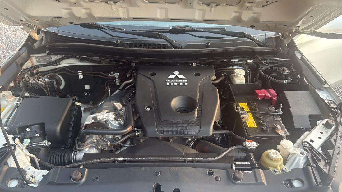 Mitsubishi L200 Triton Sport GLS CD 2.4 Automático Diesel 2021/2022 — foto 8 de 9