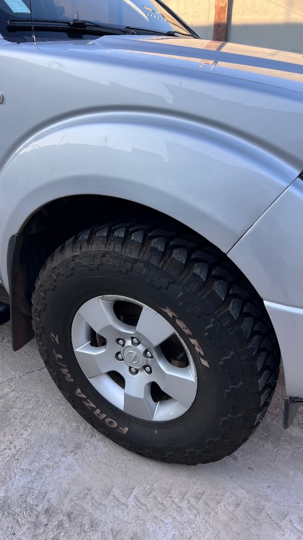 Nissan Frontier LE CD 2.5 4x4 Turbo Mecânico Diesel 2011/2011 — foto 14 de 15