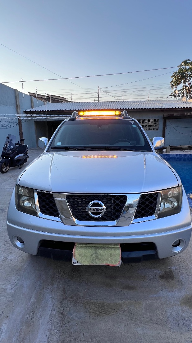 Nissan Frontier LE CD 2.5 4x4 Turbo Mecânico Diesel 2011/2011 — foto 7 de 15